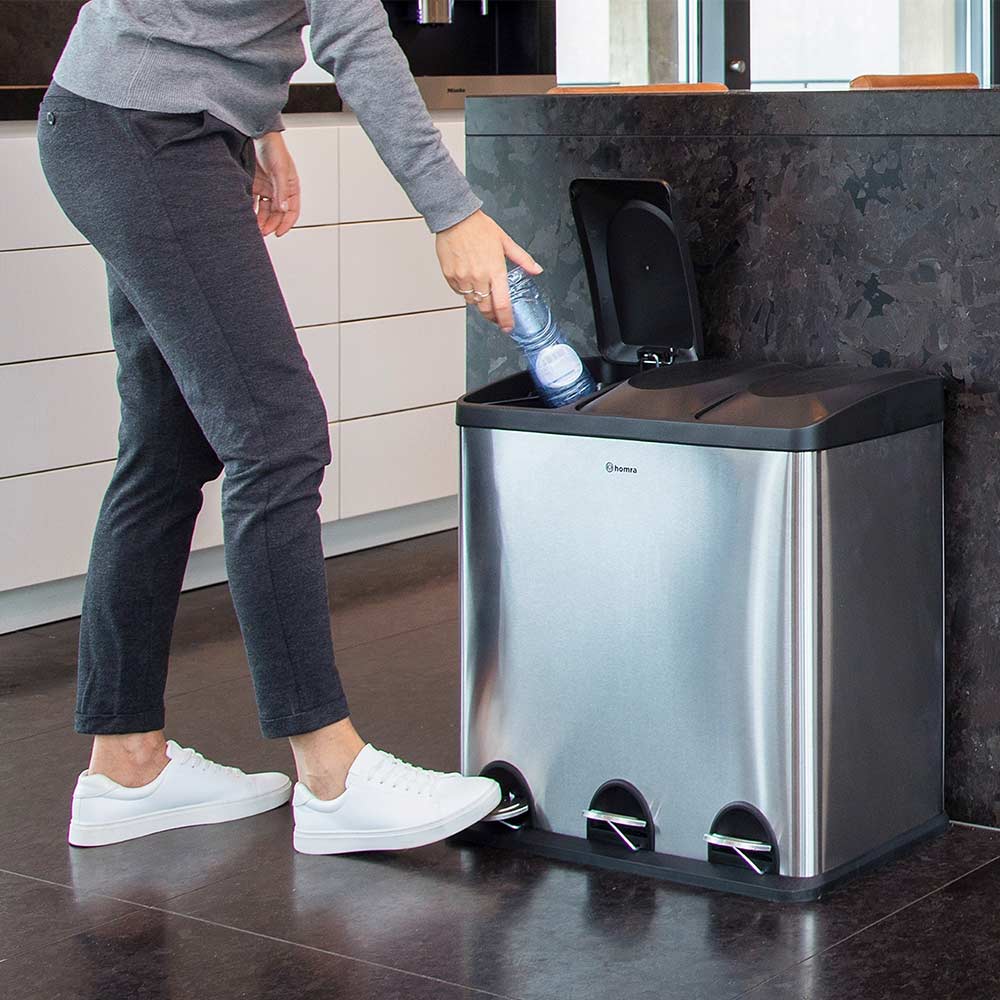 Kruiden in het midden van niets Excentriek Maxer 60 liter 3 vakken - RVS - Homra prullenbakken | #1 in Sensor & Afvalscheiding | Nederlandse kwaliteit Kruiden in het midden van niets Excentriek Maxer 60 liter 3 vakken - RVS - Homra prullenbakken | #1 in Sensor & Afvalscheiding | Nederlandse kwaliteit